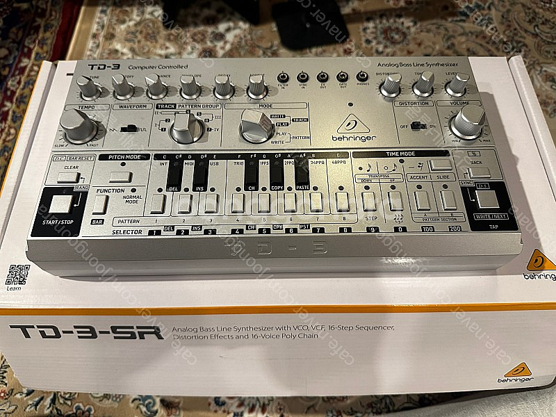 Behringer TD-3 베링거 신디사이저 TD3--1