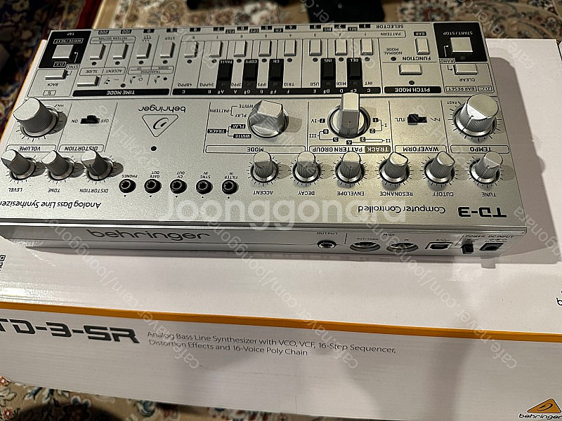 Behringer TD-3 베링거 신디사이저 TD3--2