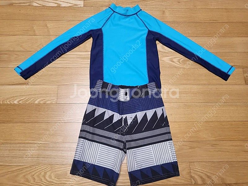 미사용 새제품 체로키 수영복 래쉬가드 상하의 CHEROKEE size 4~5 (XS)--6