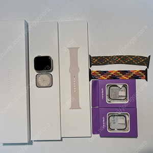 애플워치8 45mm 스타라이트 gps 모델 팝니다.