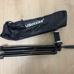 Ubeesize 삼각대 팝니다.