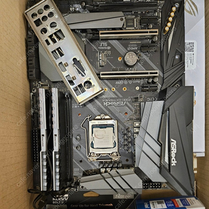 가격마지막인하 9700KF asrock z390 ddr4 samsung 16x2 + 존스보 램방열판 팝니다