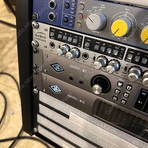 uad apollo x6 (레거시)