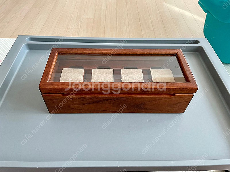 토요오카 시계보관함 4구--1