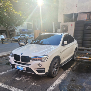 BMW x3(f25) , x4(f26) 유광블랙 두줄 그릴 팝니다.(택포15,000)