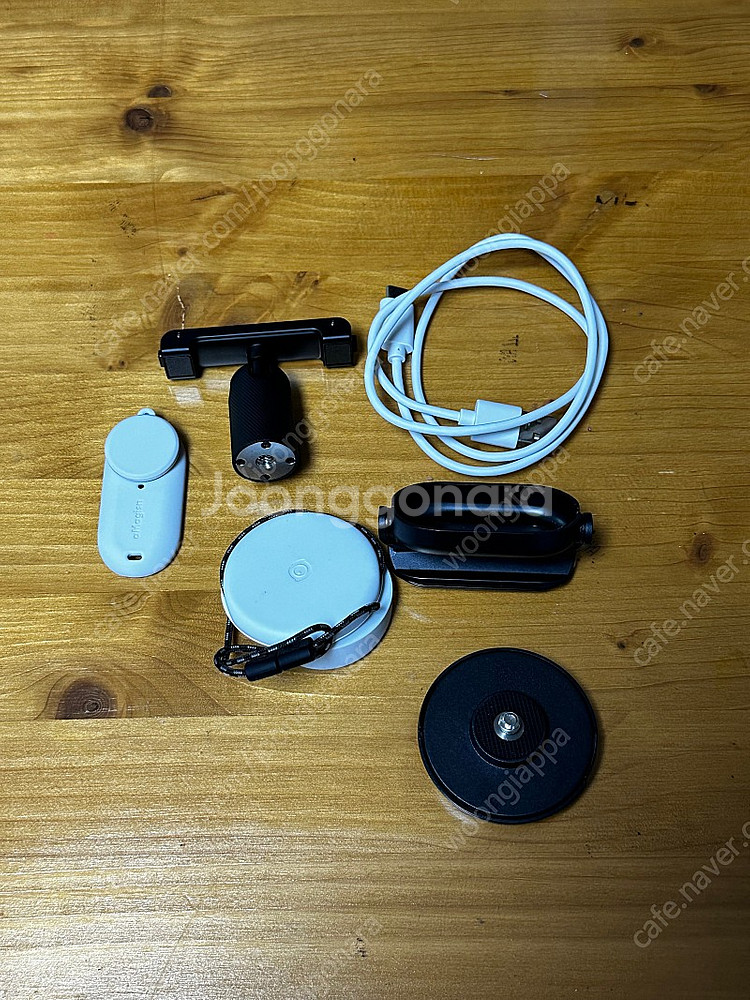 인스타360 GO3 64기가 판매합니다--4