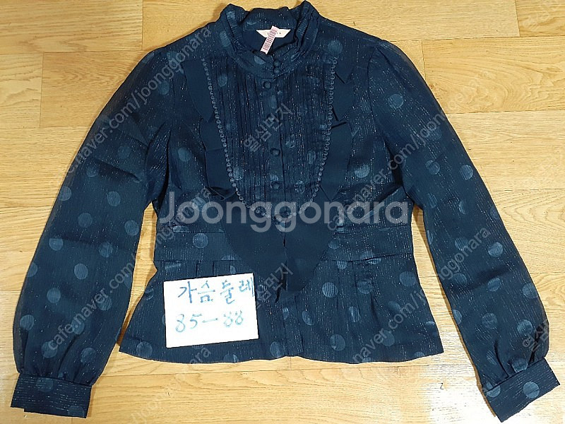 브라우스 예쁜니다 요즘입어요 4000원--0