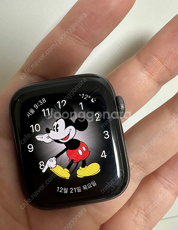 애플워치4 나이키 44mm 셀룰러 lte타입--4