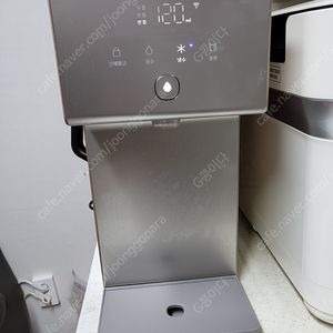 코웨이정수기(냉온정/CP-7210N)2년사용함/판매