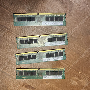 삼성 DDR4 3200 32G 메모리 4개팝니다. 총합 128G