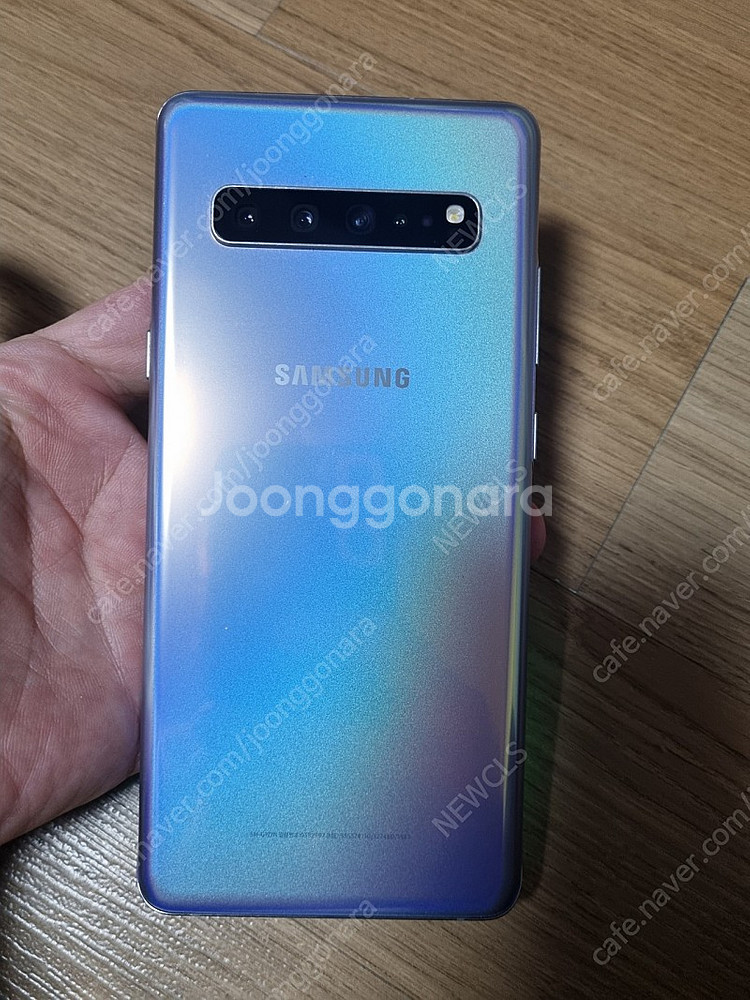 갤럭시 S10 5G 256g 실버 판매합니다--2