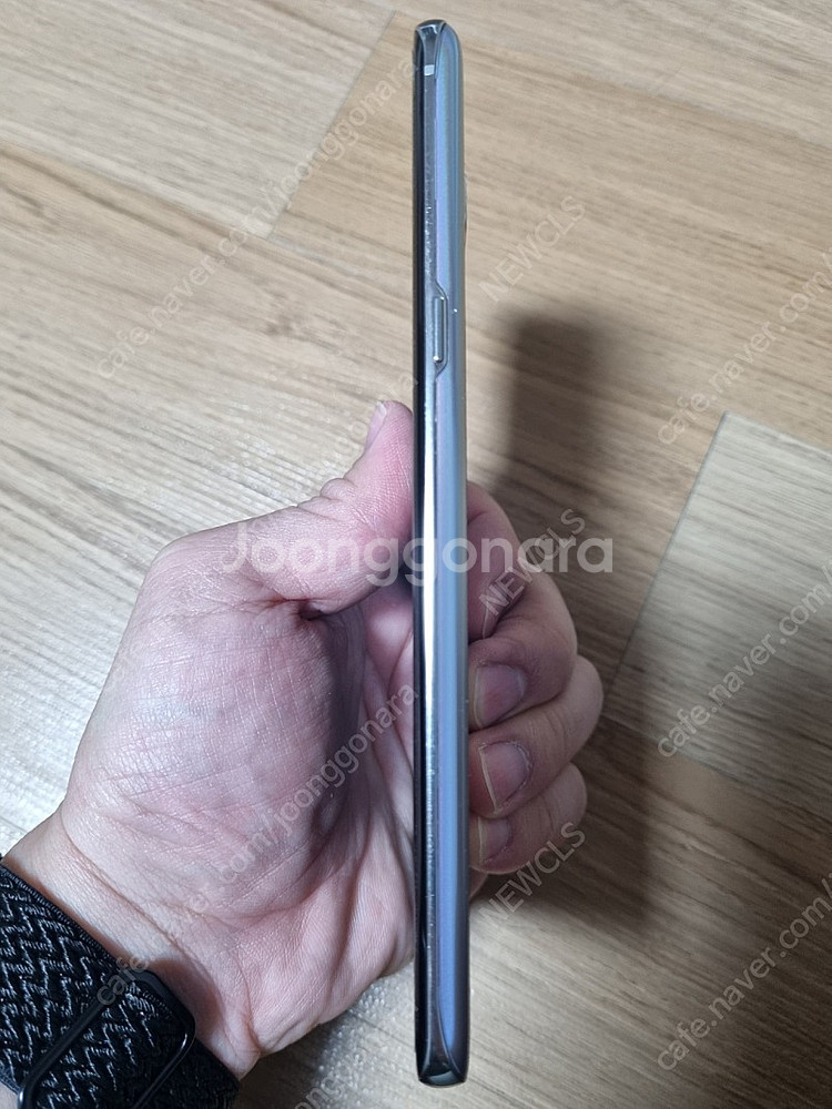 갤럭시 S10 5G 256g 실버 판매합니다--6