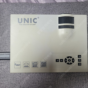 UNIC UC46 미니 빔프로젝터