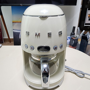 SMEG 스메그 커피머신 판매합니다.