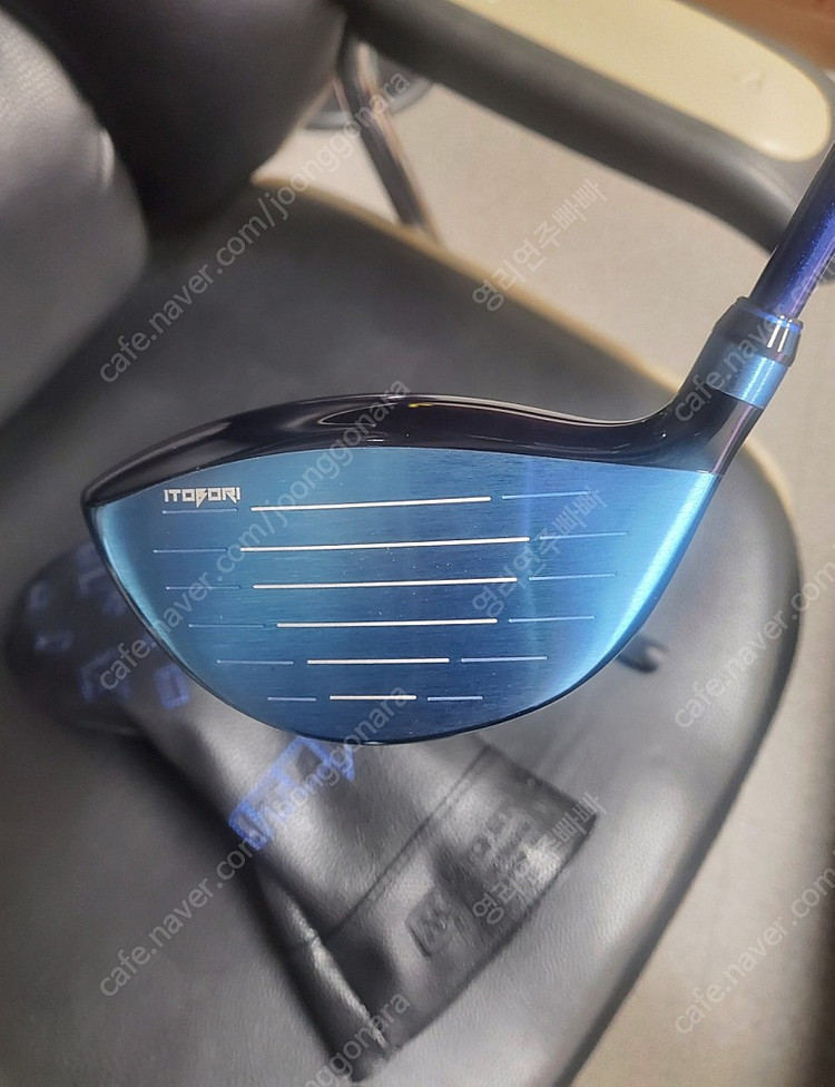 이토보리 블루에디션 9.5도 드라이버 팝니다.--6