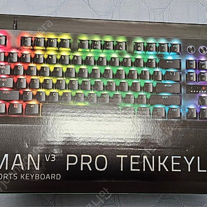 레이저 헌츠맨 v3 pro tkl kr 판매합니다.