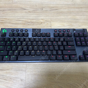 로지텍 G913 TKL 리니어 키보드