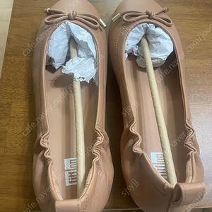 핏플랍 ALLEGRO BOW LEATHER BALLERINAS_235(새상품) 10.5만원