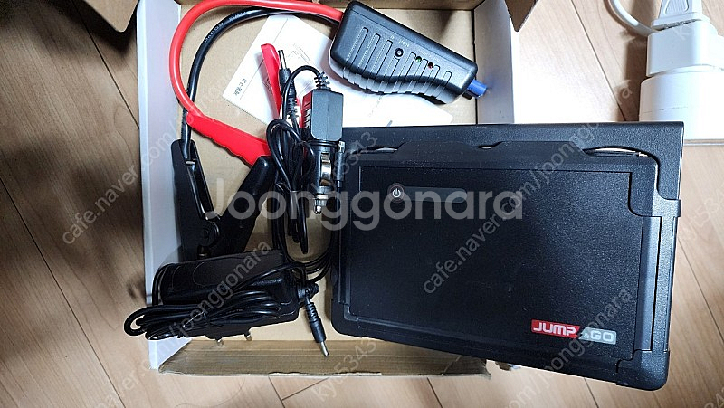 점프스타터 & 보조배터리 점프앤고 j20c 팝니다--0