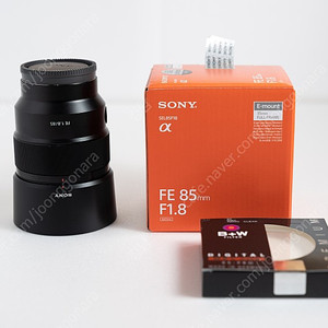 소니 85mm 1.8 팝니다(슈나이더 bw 007 xs-pro필터포함) [풀박스]