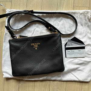 프라다 더블지퍼크로스백 정품