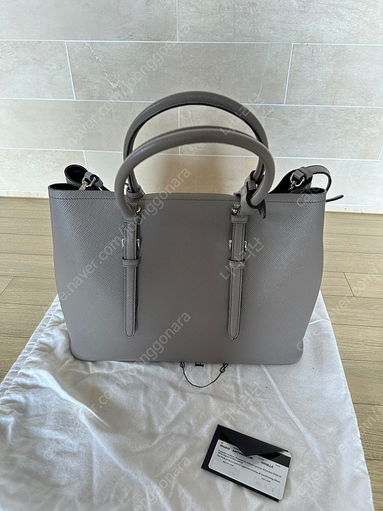 정품 프라다 두블레 토트백 미듐--1