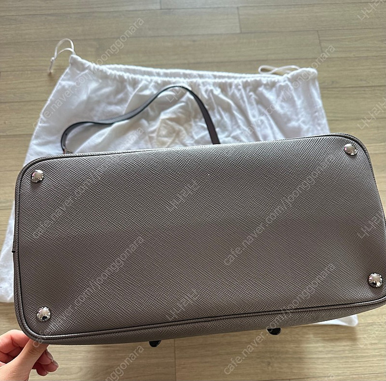 정품 프라다 두블레 토트백 미듐--2