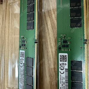 삼성 ddr5 5600 16기가 2개 총 32기가 판매합니다.