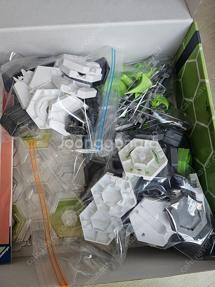 코리아보드게임즈 그래비트랙스 코어 스타터 옵스터클 팝니...--3