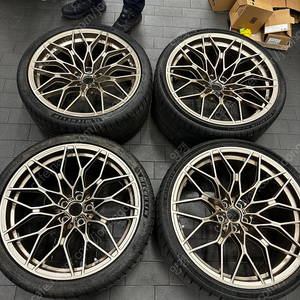 BMW M2/M3/M4 1000M wheels + ps4s 타이어