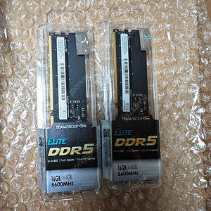 [가격인하]팀그룹 TeamGroup DDR5-5600 CL46 Elite 서린 (16GB) 미개봉 16g X 2개 판매합니다.