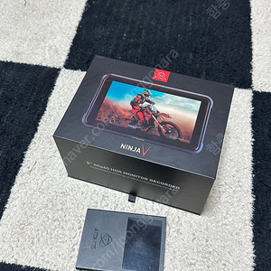 아토모스 닌자V atomos ninjaV 55만원