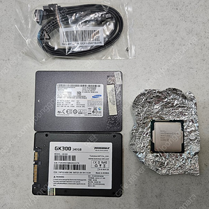 SSD 삼성 PM851 256GB, 타무즈 GK300 240GB, CPU G3240, SATA케이블새거 일괄 (수원 2.5만)