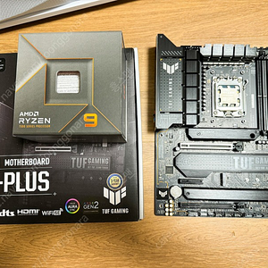 ASUS TUF X670E PLUS 메인보드 AMD 라이젠 7950X CPU 팝니다.