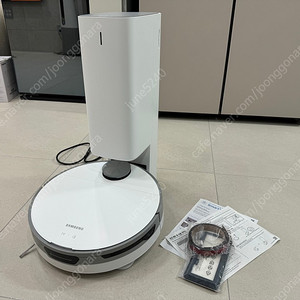 비스포크 제트봇 비스포크 제트봇 ai VR30T85514W 팝니다 사용안한 새제품 박스X 비스포크 제트봇 입주가전 미사용