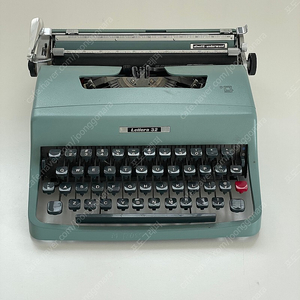 타자기 olivetti letra 32 보관용 케이스포함