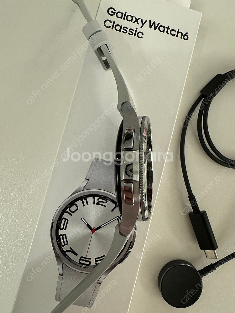 삼성 워치6 클래식 47mm 실버(30만)--1