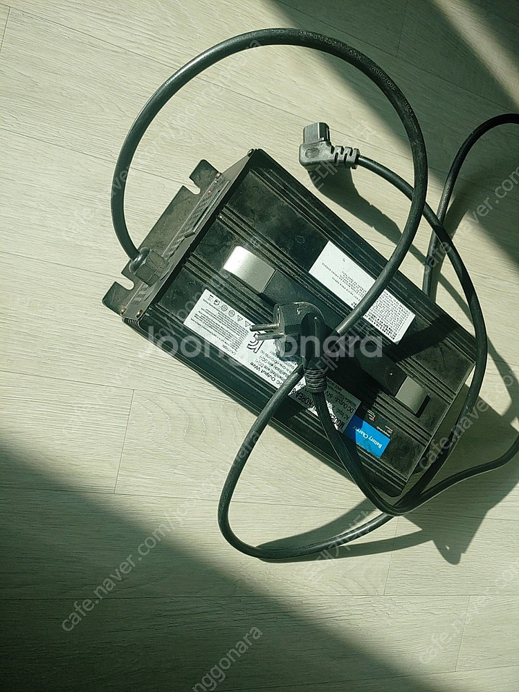 전기오토바이 충전기 팝니다(sv-28)--1