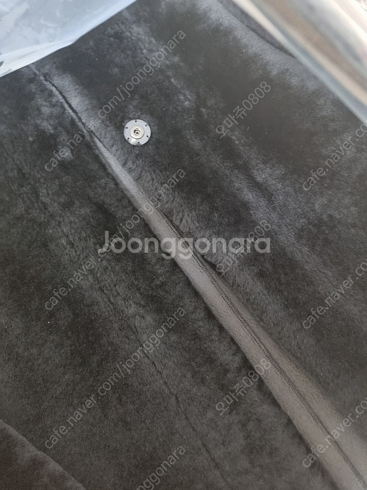 로보 무스탕 롱코트 블랙(새상품)--2