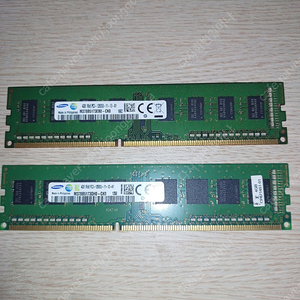 4GB 1RX8 PC3 -11-12-A1 램팝니다(2개)