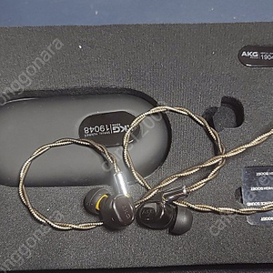 AKG N5005 + 각종 연결 젠더 + 커스텀 케이블 일괄 판매합니다