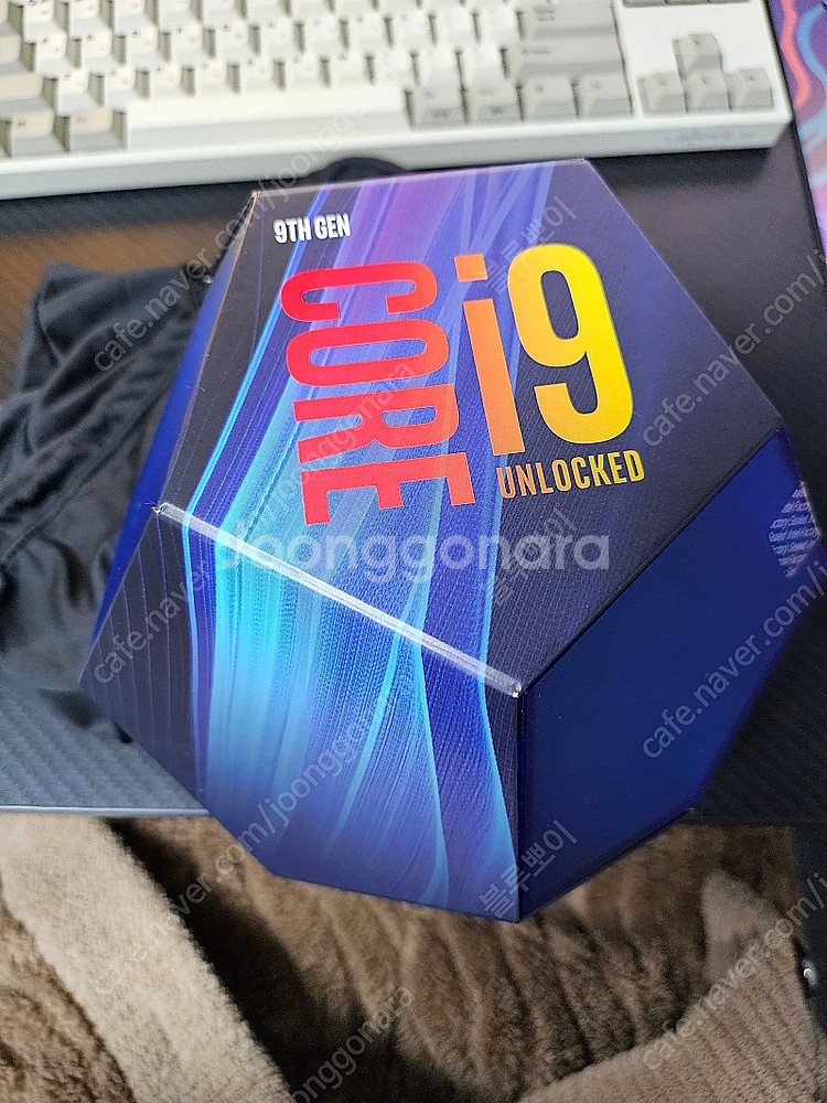 i9 9900k +z390 타이치 보드 판매--1