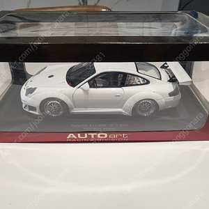 1:18 AUTOart Porsche 996 GT3 RSR Plainbody ver. White