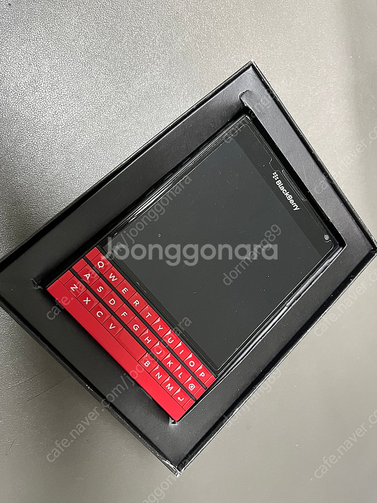 블랙베리 패스포트 레드색상--1