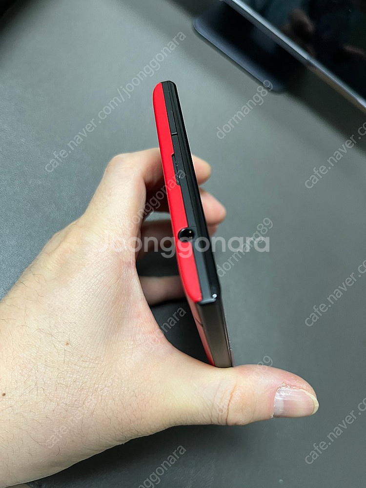 블랙베리 패스포트 레드색상--3