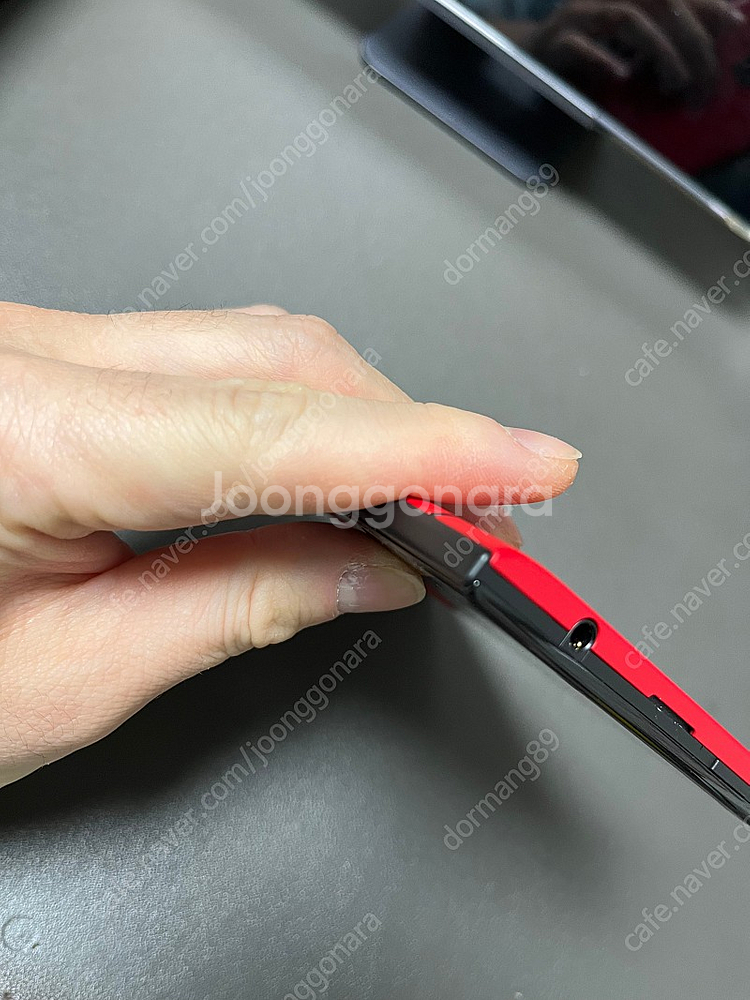 블랙베리 패스포트 레드색상--8