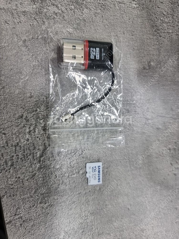 파인뷰 중고 x7000 power 블랙박스 + 128g...--1