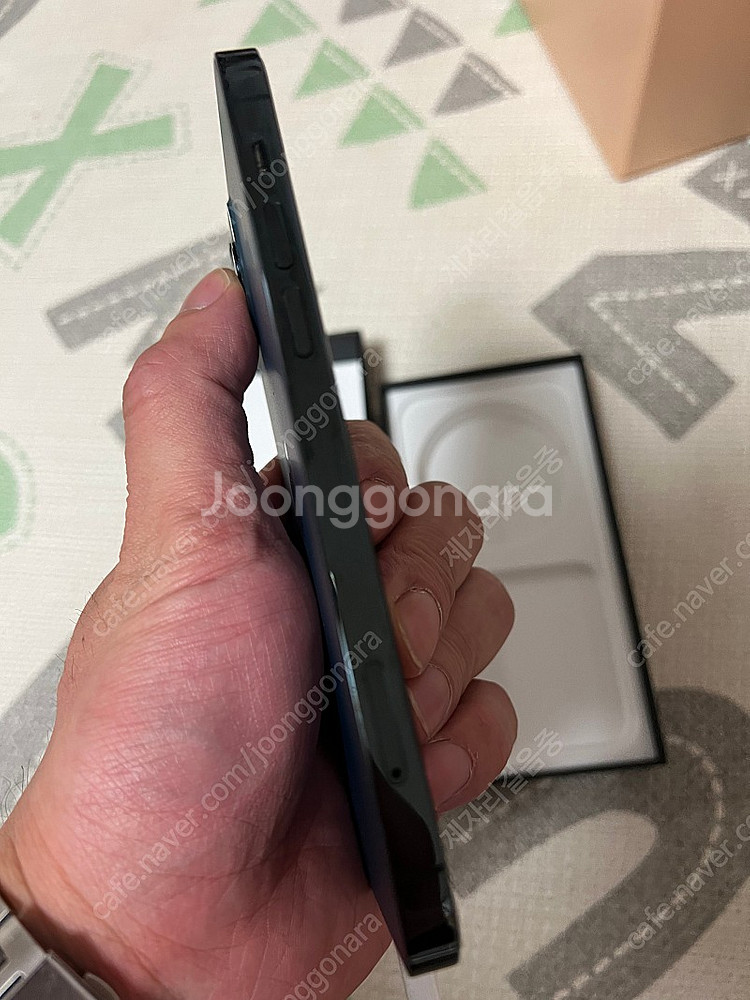 아이폰12프로 256g 블루 팝니다--3