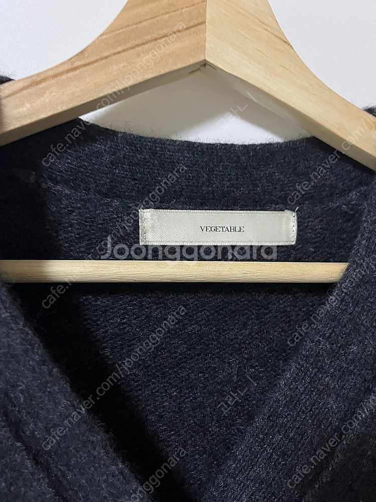 베지터블 포멀 브이 라쿤 가디건 차콜--7