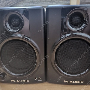 M-AUDIO AV40 판매